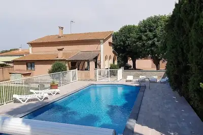 Image de Villa 80 m from the beach with private pool and garden