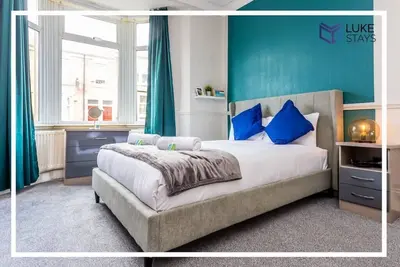 Image de ◑Lovely 2 Bed Flat ◑ Wifi ◑ Nr Avondale Park◑