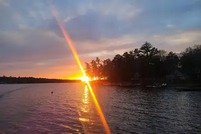 Image de Magical Lakeview Cottage on Frye Island, Me