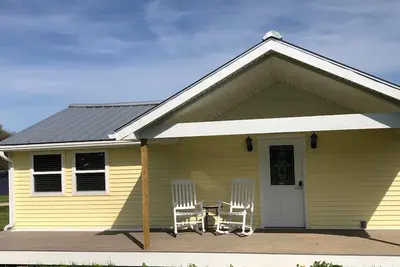 Image de Evening Primrose Cottage at Blue Jay Orchard
