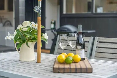 Image de Henry`s Bach with Wi-Fi, private rear garden for alfesco dining