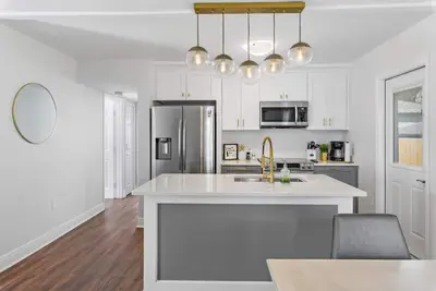 Image de Cozy Home Near Stadium and Arena w/ fenced yard