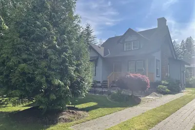 Image de Lindell Beach Retreat with amazing amenities and walking distance to Cultus Lake