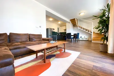 Image de 2 bedroom/2 bathroom duplex close to Opera/Andrassy bld