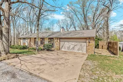 Image de Trailside Retreat w/ Fire Pit & Garage