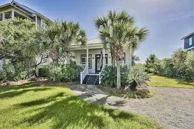 Image de Sandy Feet on 30a with Private Beach Access