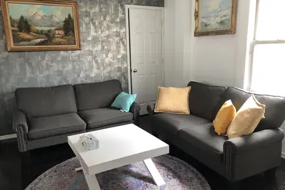 Image de Sunny and relaxing 2 bedroom/2 bath duplex