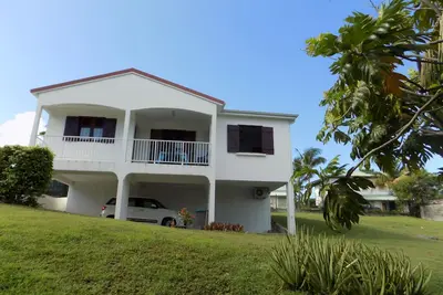 Image de Sci Le Colibri 5 minutes from the beach Raisins clairs house ideal for a family