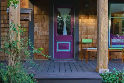 Image de Entire Home in Downtown Eugene