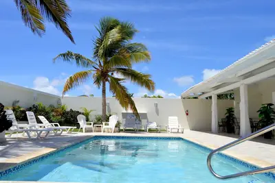 Image de Palm Beach Stunning Villa 13-Beds 10-Baths -26ppl