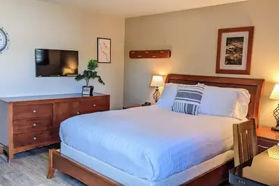 Port Cabana - Unit 3