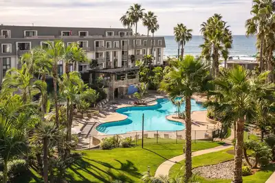 Image de Beach Condo with Remodeled Kitchen at North Coast Village. 762 Sq Ft
