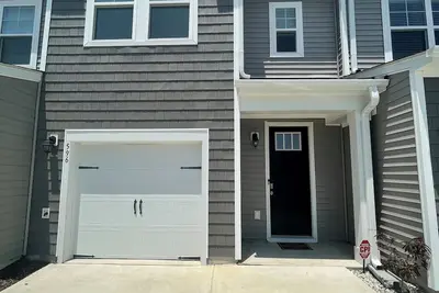Image de Quiet neighborhood, close to beaches, downtown, and all Wilmington has to offer!