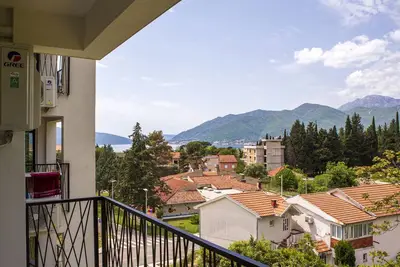 Image de The Blue One- Bedroom Apartment in Tivat