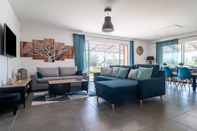 Image de Dathona - Charmante maison avec piscine est jardin