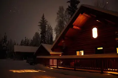 Image de Polar Luxe Log Home （极地豪华小屋）