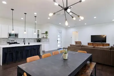 Image de Two Primary Suites, Family & Dog Friendly