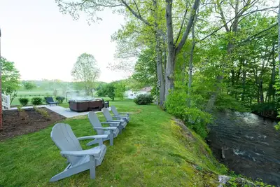 The River House - a Sojourn in Serenity. . .