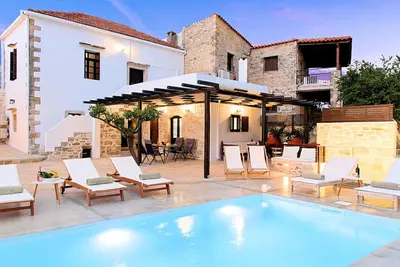 Villa Barozziana Heated Pool & Jacuzzi