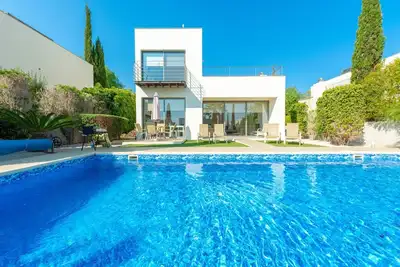 Image de Villa Ocean View - a villa that sleeps 6 guests in 3 bedrooms