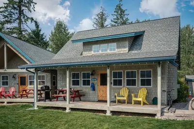 Image de Duck N' Work - Lakefront Beach Bungalow