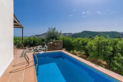 Las Ranas Cajiz by Ruralidays