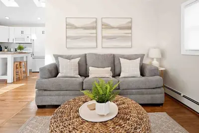Image de Cozy Cottage Near Newport & Bristol. Walk to Beach
