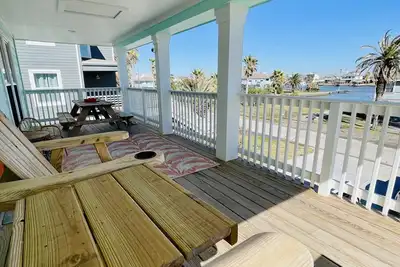 Image de Bay views Cottage w/private suite, 4 min from beach and Moody Gardens