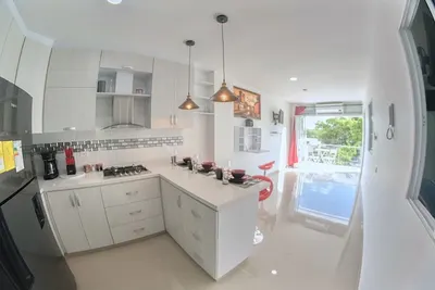 Image de Perfect & Private 2 Bedroom Apt Near Medical & Shopping Centers, Imbanaco, Cqb