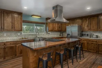 Image de Updated Cabin-Ac-game room- room for 2 families-Dogs Welcome