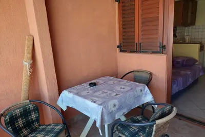Image de Appartement d'une chambre avec la terrasse Vir (A-19547-b)