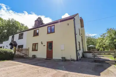 Image de 1 Greenway, family friendly, with hot tub in Cinderford