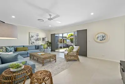 Image de Sea Pine Cottage - Family Friendly, Across from Beach, Close to Cafes