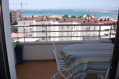 Image de Fantastique appartement très bien situé au début de la colline de Puigrom, avec toutes les