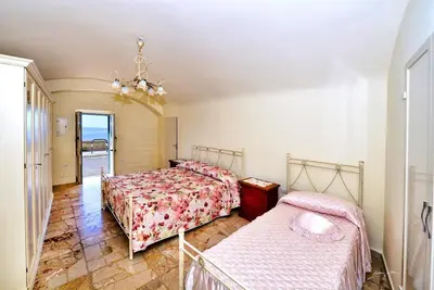 Image de [ On the wall see view ] Kalè Apartment