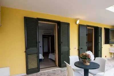 Image de Rosmini Apartment #2 [veranda parking].