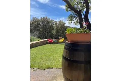 Image de Charmant studio avec jardin vue mer