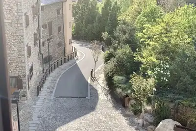 Image de Old Village - Spacious 2 Br close to all services, quiet with breathtaking views