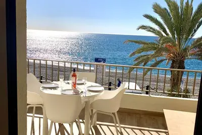 Image de New Apartament With Large Terrace Just On The Beach W/ Fast Internet