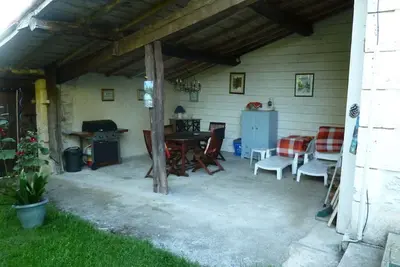 Image de Ideal  \"Pied à Terre\" for couple or small family without need  for swimming pool