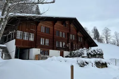 Image de Appartement de vacances Schattenhalb pour 1 - 5 personnes avec 1 chambre à coucher - Ferme
