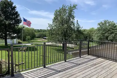 Image de Furnished Acreage by Mahoney - Sleeps 17! Fire Pit - Shuffleboard - Clean!