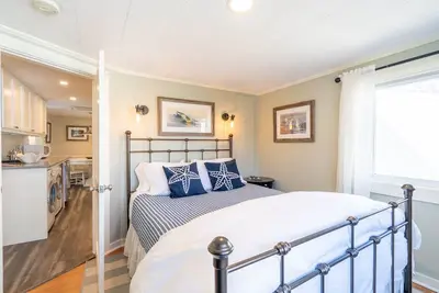 Image de Fairview Cottage, Steps from Mother's Beach in Kennebunk