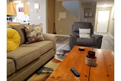 Image de ~Stay Vancouver! Short or Extended. Pet Friendly.