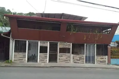 Image de Perfect location for low budget travel