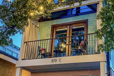 Image de Vieux Marche Loft - near Biloxi Beach & Casinos!