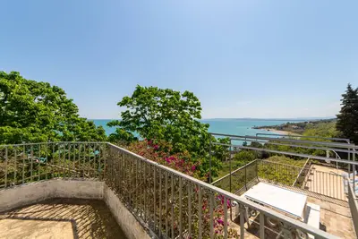 Image de Rooms in b&b Detached villa overlooking the sea 3 km from Vasto Marina