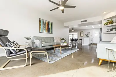 Image de Modern Gem-Asu-Spring Training-Private Pool