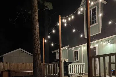 Image de Hot Tub! ! \"Cottage Sleeps 6”