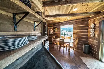 Image de Hilltop Cabin with Breathtaking Mountain Scenery